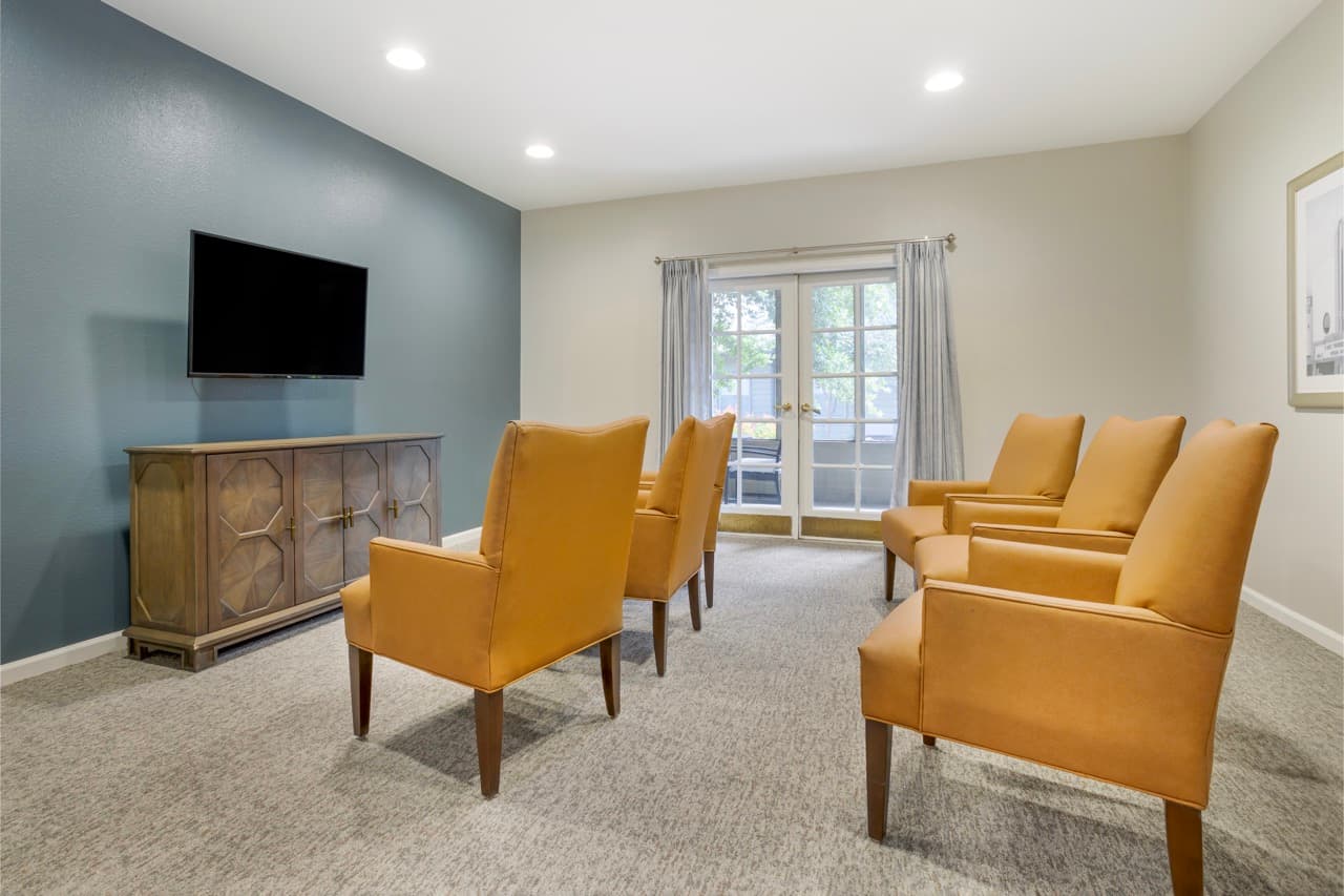 Braeswood Estates Senior Living thumbnail 6