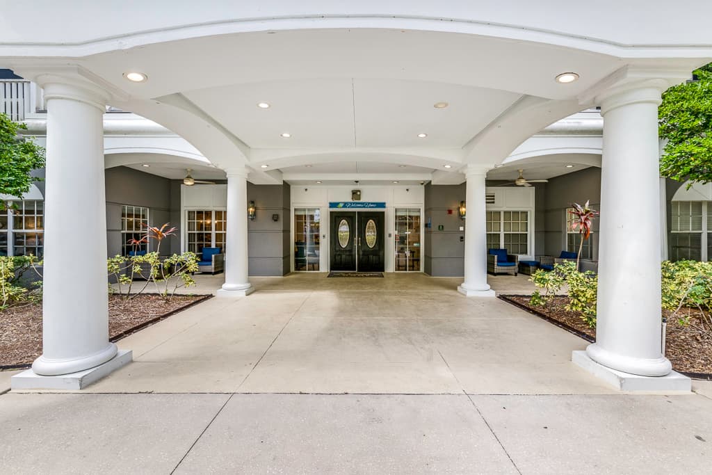 Tampa Gardens Senior Living thumbnail 6