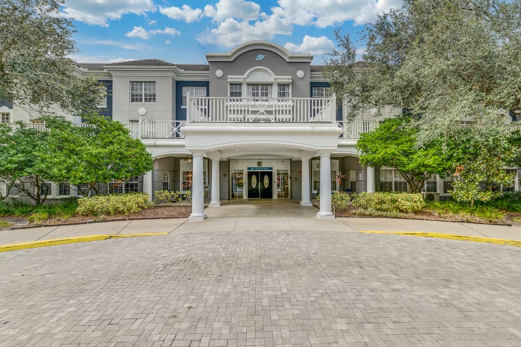 Tampa Gardens Senior Living thumbnail 5