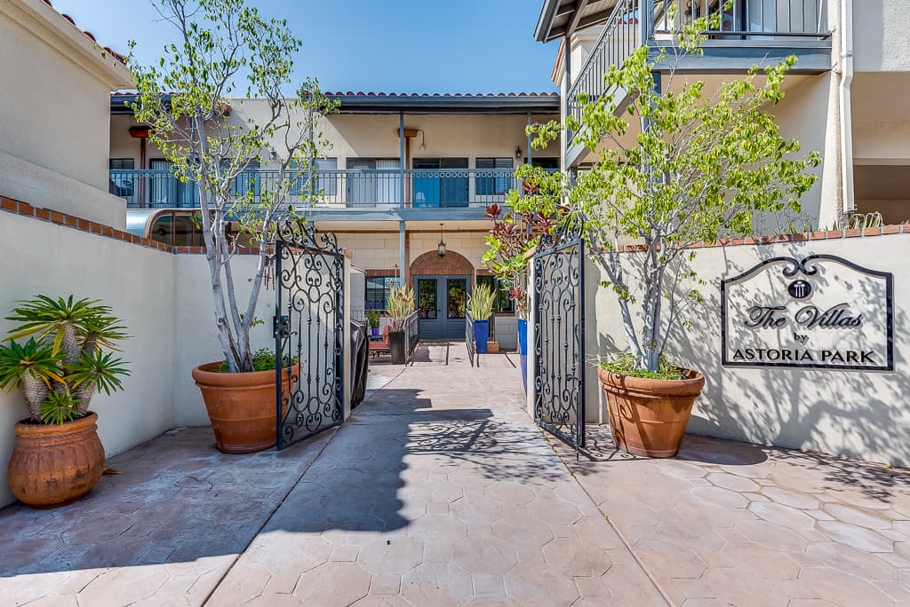 The Villas By Astoria Park