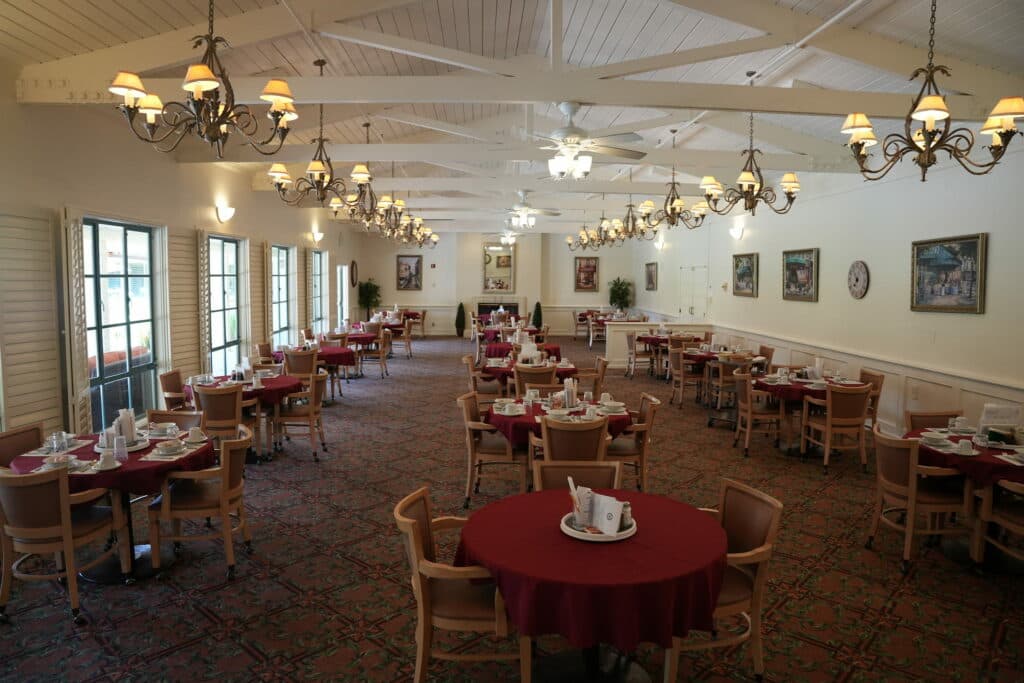 Wood Glen Senior Living thumbnail 4