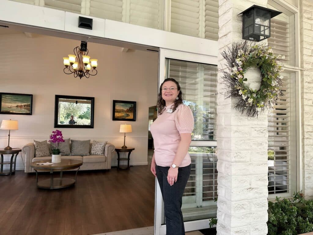 Wood Glen Senior Living thumbnail 2