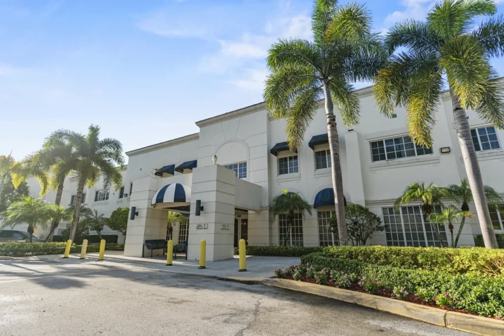 Cura Living at Boca Raton thumbnail 4