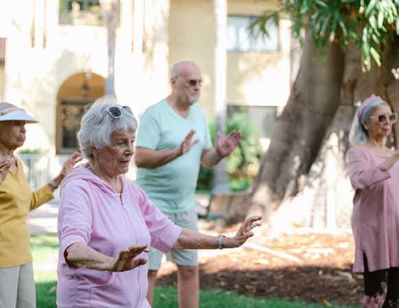 Hollenbeck Palms thumbnail 4