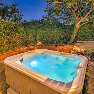 Villa Riviera thumbnail 3